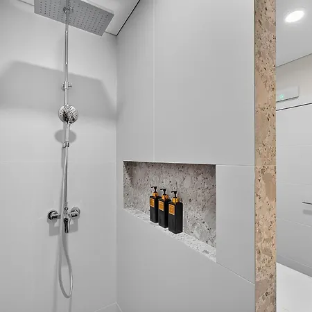 Atico Garamar 아파트